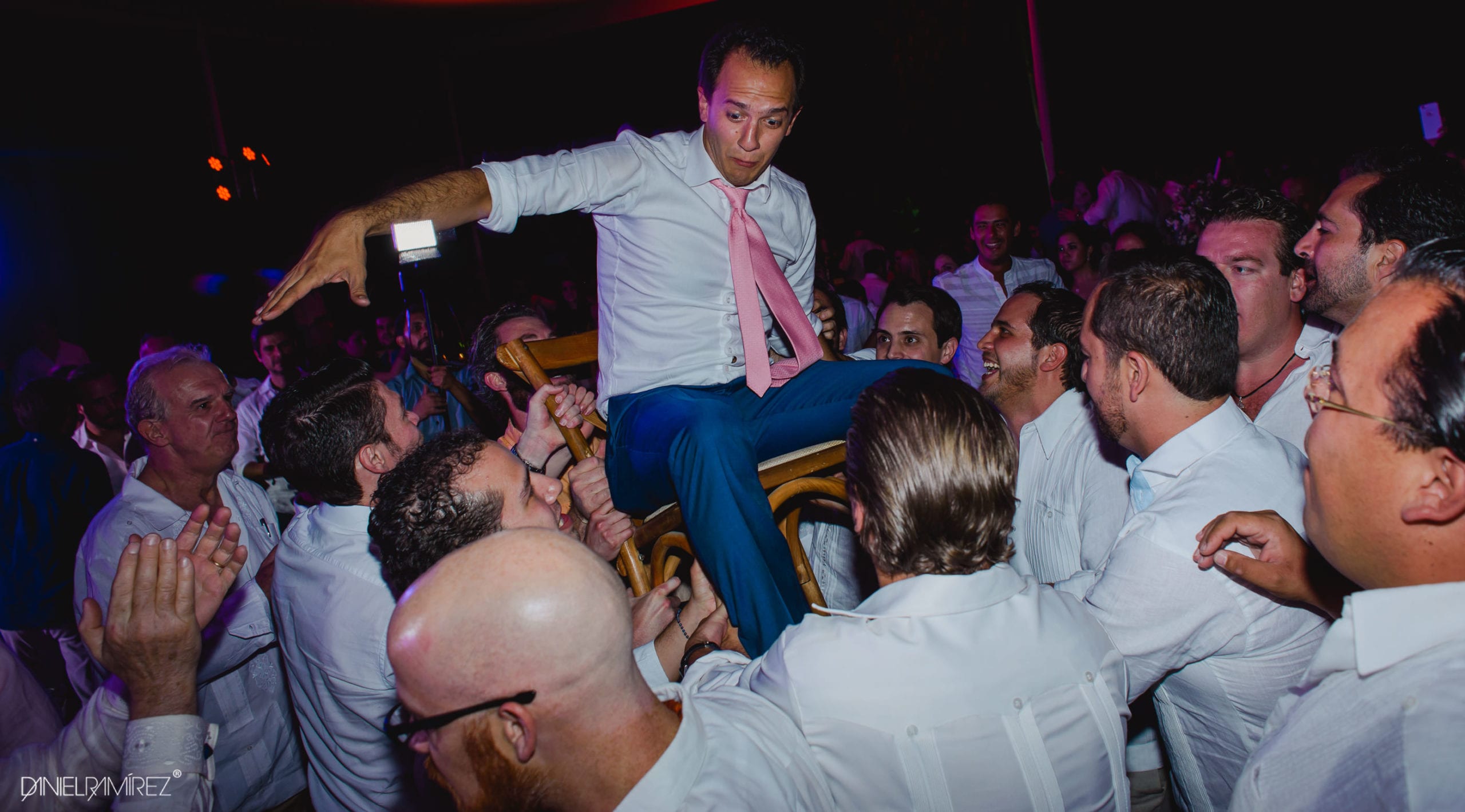 2djs boda 