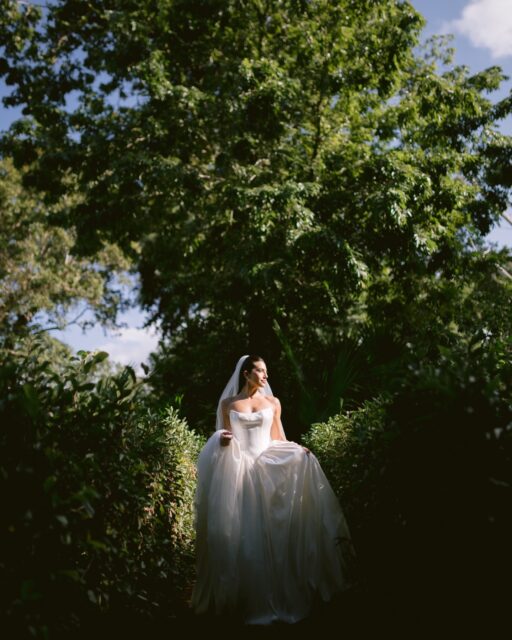 A refined celebration in the heart of the Riviera Maya. Malena & Drake transformed Rancho Ixtul with elevated happenings and timeless luxury, beautifully orchestrated by SOS.

Wedding Planning & Design: @sosweddingplanners 
Photo & Video: @danielramirezphoto 
Furniture & Floral: @canteiroweddings 
Makeup: @sandracarolinamakeup 
Hair: @hairby_sydneyeleze 
Venue: @ixtul_eventos 
Catering: @taller.gourmet 
Band: @imperialband
Cake: @lalipasteles 
@weddingscreativelab @lacrafteriamx @minted 

#weddingday #mexicoluxuryweddings #cancunweddingplanners #mexicoweddingphotographer #cancunphotographer #ranchoixtul #sosweddingplanners #canteiroweddings