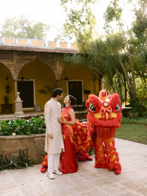 Kicking off 2026 with an editorial wedding weekend of culture, movement, and modern love.

Jewel & Jay’s multicultural wedding unfolded across two of Mérida’s historic haciendas, where Chinese and Hindu traditions met refined design and soulful energy—beautifully curated by @mango_weddings at Hacienda Chuntuac and Hacienda Tekik de Regil.

Photo & Video: @danielramirezphoto 
Planning & Design: @mango_weddings 
Venues: @haciendachuntuac & Tekik de Regil 
Rentals: @rebel.bloomrentals 
MUA: @danidelgadomakeupartist 
Catering: @bravocatering.mx @margoamalia.catering_mx 
Florals: @florenzamx16 

#meridawedding #destinationweddingmerida #mangoweddings #meridadestination #luxurywedding