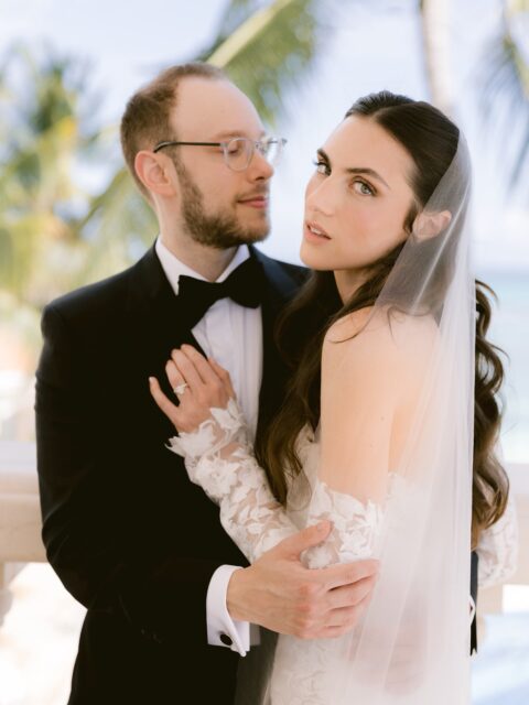 A glimpse into the magic of Carolane & Aaron’s weekend.

Wedding Planner: @adrianahiromoto @villaplanners 
Photo: @danielramirezphoto 
Venue: @villalajoya 
Makeup: @zoeelizabethteam 
Video: @ome.weddings 
Catering: @gourmetsoberanis 
Florist: @deflorescorazon 
Open bar: @beyouservice 
Sax: @arielrossini 
Photobooth: @picme_photobooth 
Fireworks: @pyrocaribe 
Furniture: @planner1events 
Churros: @lospocketsmx 
Bakery: @lalipasteles 
DJ: @unoaudiovisualdjs 
Dance floor: @hercon.entertainment 

#villalajoyawedding #playadelcarmenwedding #cancunweddingplanners #cancunweddingphotographer #cancunwedding